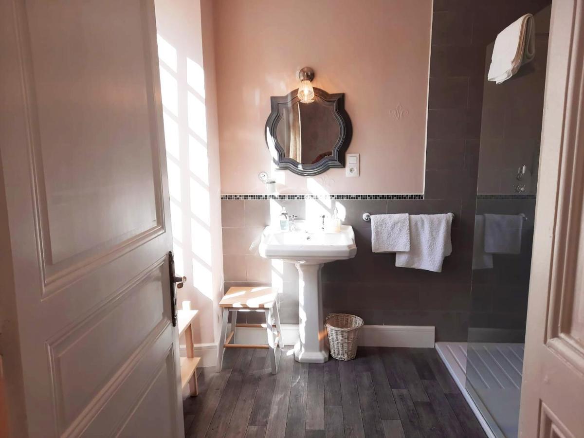 Logis De Tirac Bed and Breakfast Lorignac Eksteriør billede